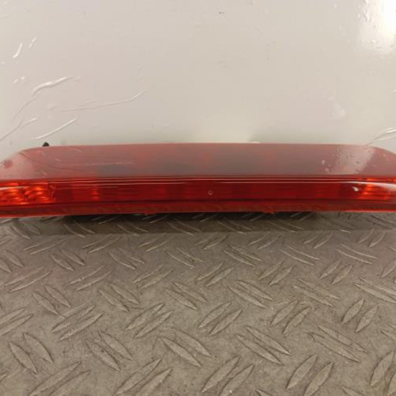 Feu arriere stop central PEUGEOT 207 Feu arriere stop central PEUGEOT 207