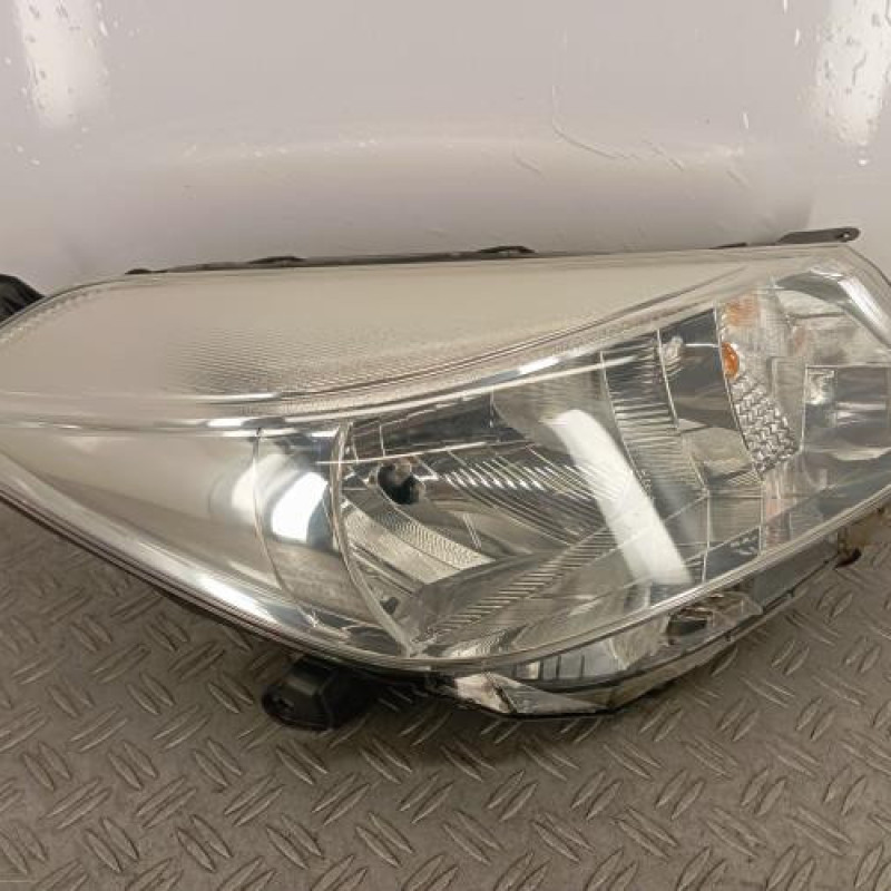 Optique avant principal droit (feux)(phare) TOYOTA YARIS 3