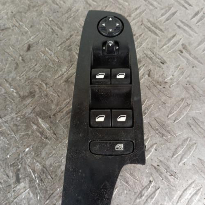 Interrupteur de leve vitre avant gauche CITROEN C4 PICASSO 2