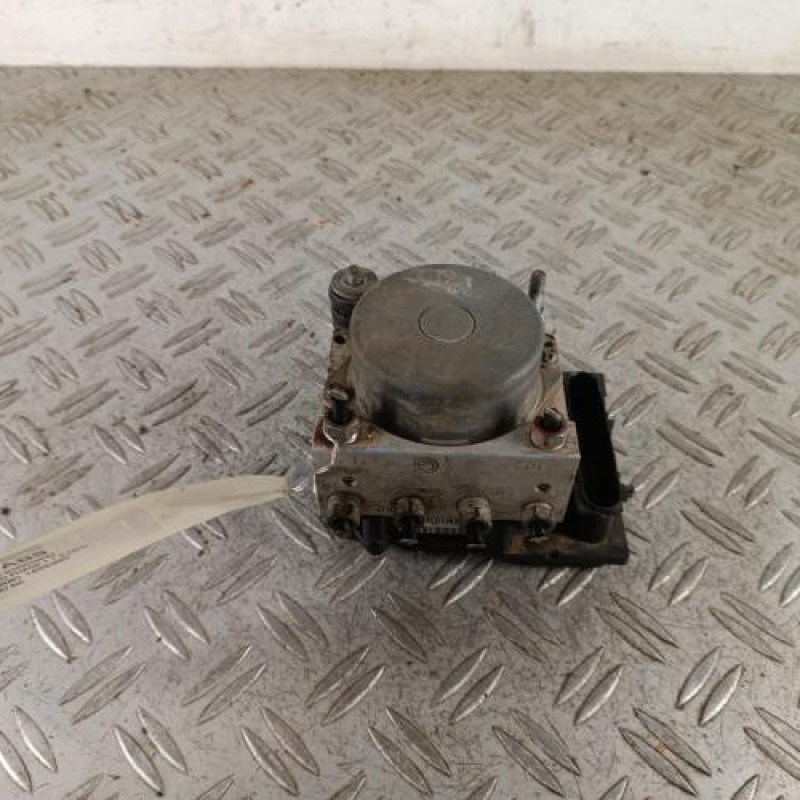 Bloc ABS (freins anti-blocage) OPEL CORSA D