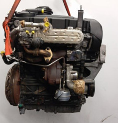 Moteur VOLKSWAGEN GOLF 5 Photo n°3