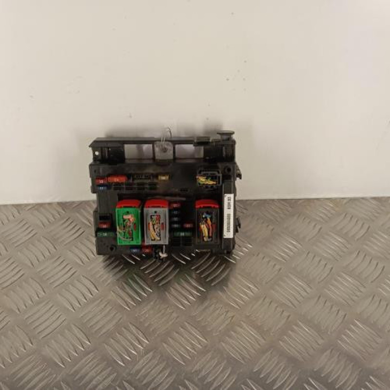 Boitier servitude moteur (BSM) PEUGEOT 206