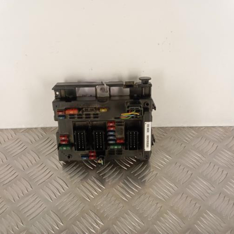 Boitier servitude moteur (BSM) PEUGEOT 206