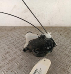 Serrure avant droit TOYOTA YARIS 3