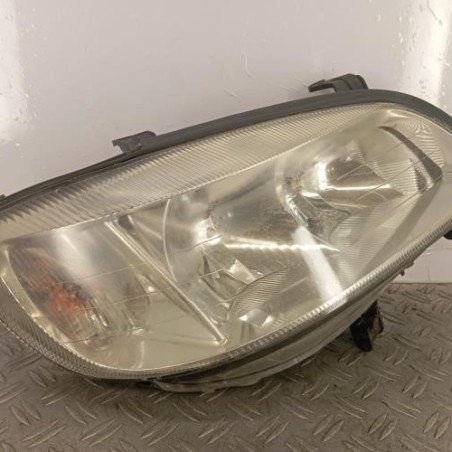 Optique avant principal droit (feux)(phare) OPEL ZAFIRA A Photo n°1