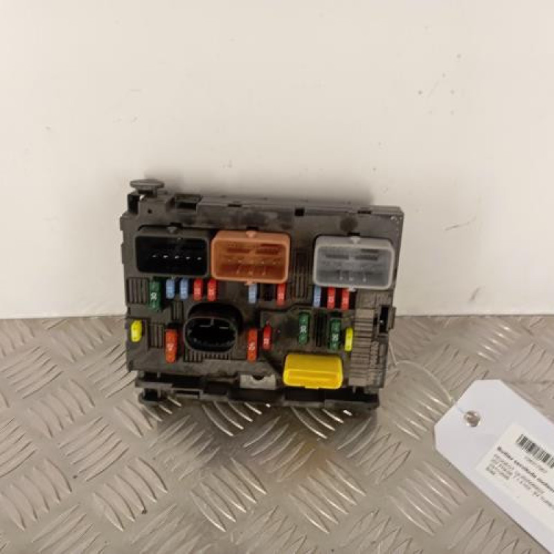 Boitier servitude moteur (BSM) PEUGEOT 207
