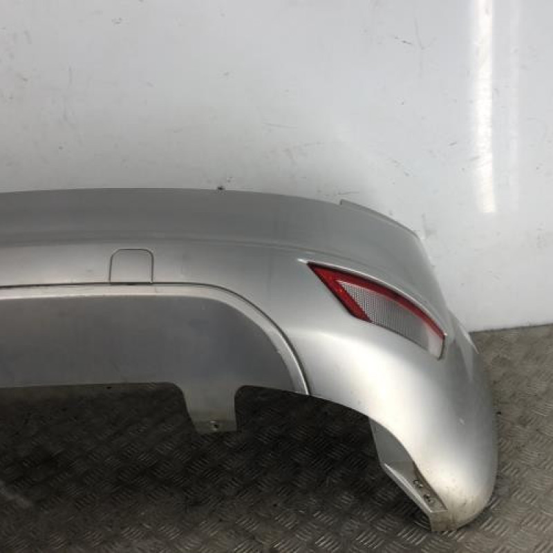 Pare choc arriere FORD FOCUS 2