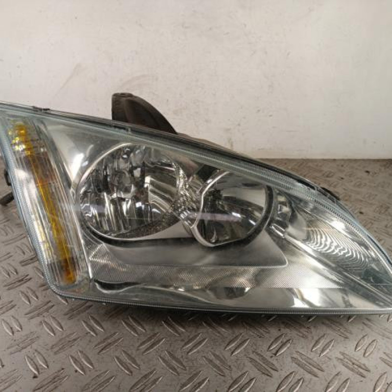 Optique avant principal droit (feux)(phare) FORD FOCUS 2