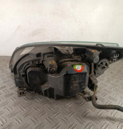 Optique avant principal droit (feux)(phare) FORD FOCUS 2
