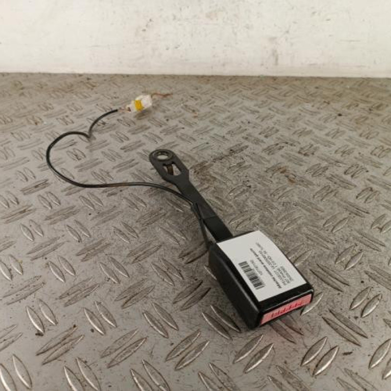 Attache ceinture avant gauche PEUGEOT 307
