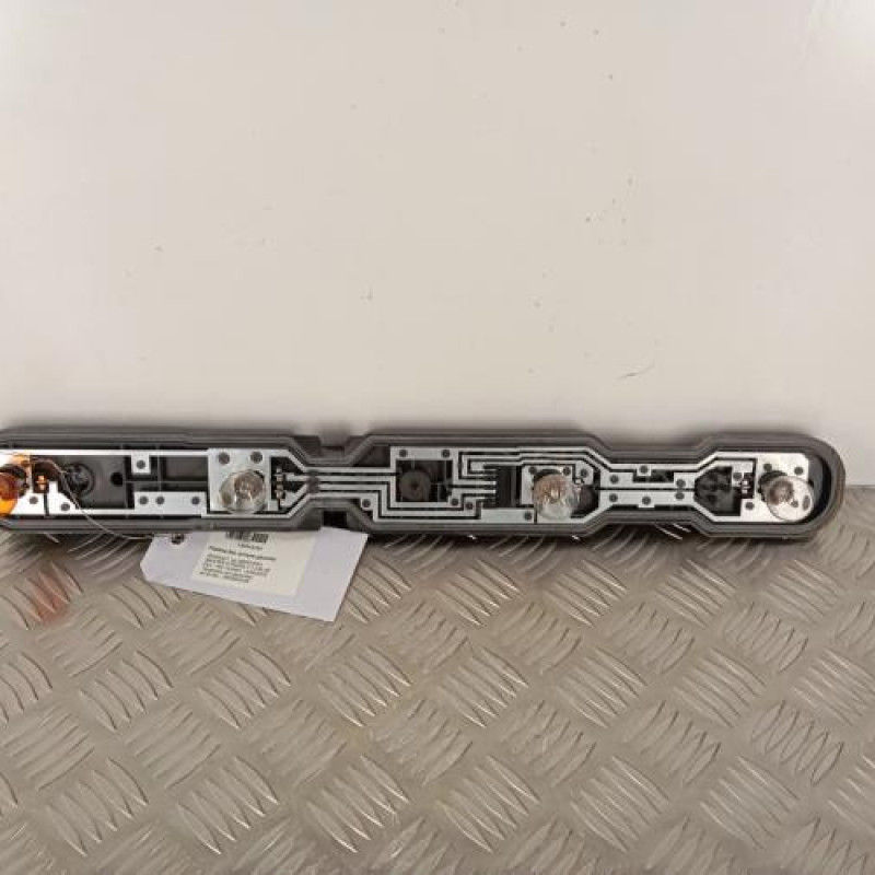 Platine feu arriere gauche RENAULT MASTER 3
