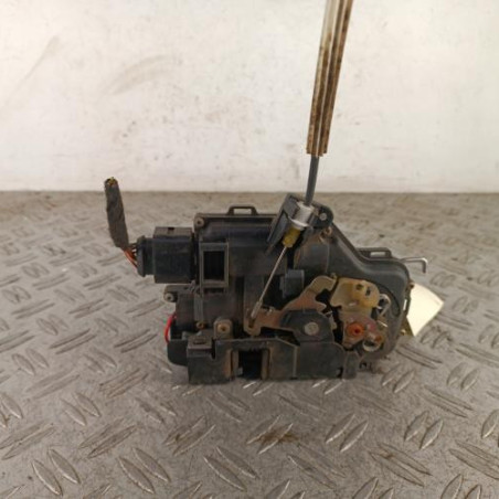 Serrure avant droit AUDI A6 2