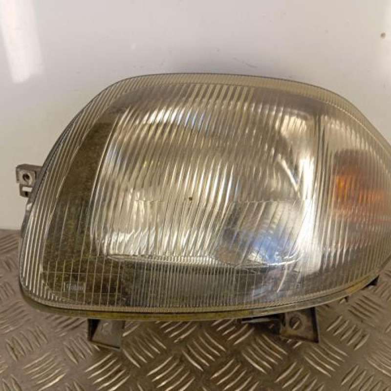 Optique avant principal gauche (feux)(phare) RENAULT CLIO 2