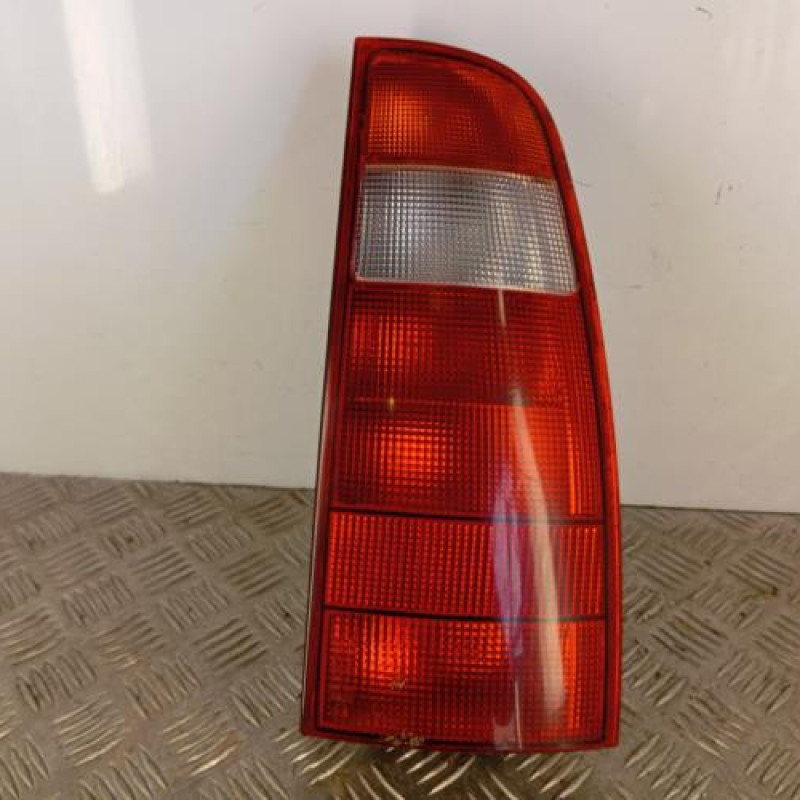 Feu arriere principal droit (feux) VOLKSWAGEN POLO 3