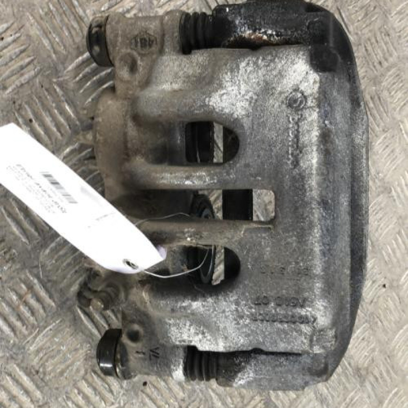 Etrier avant droit (freinage) RENAULT MASTER 3