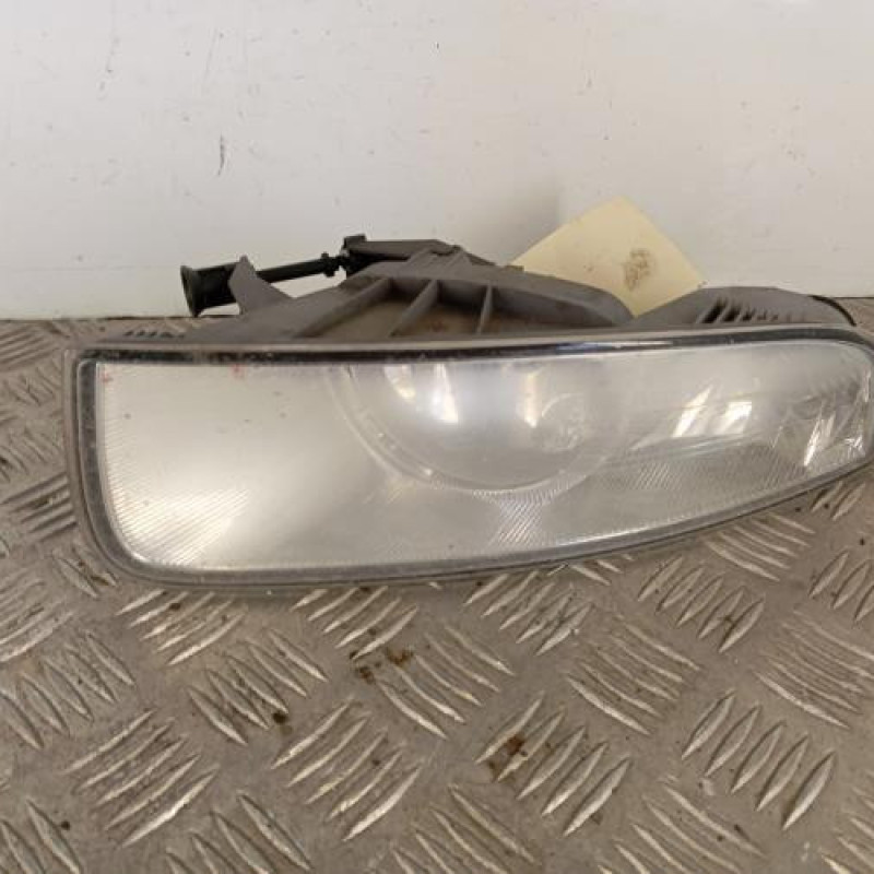 Anti brouillard gauche (feux) SKODA SUPERB 2