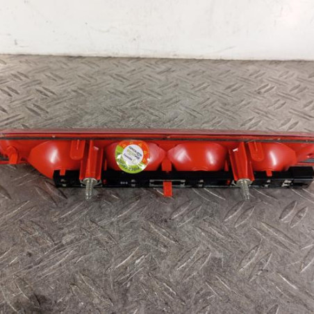 Feu arriere stop central PEUGEOT 308 1