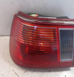 Feu arriere principal gauche (feux) SEAT IBIZA 2 Photo n°1