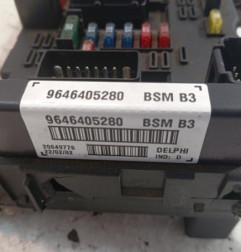Boitier servitude moteur (BSM) PEUGEOT 307 Photo n°3