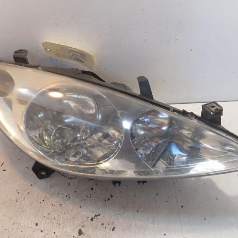 Optique avant principal droit (feux)(phare) PEUGEOT 307