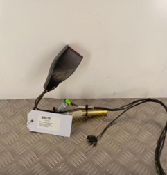 Attache ceinture avant gauche RENAULT CLIO 2 Photo n°1