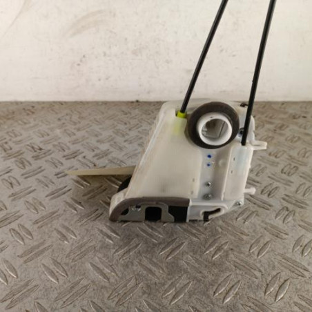 Serrure arriere gauche TOYOTA YARIS 3