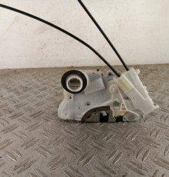 Serrure avant gauche TOYOTA YARIS 3