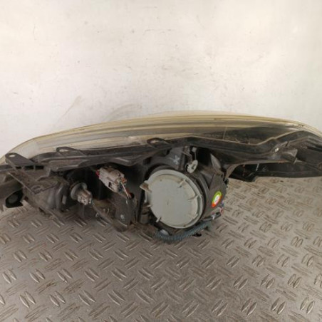 Optique avant principal droit (feux)(phare) TOYOTA YARIS 3