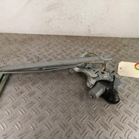 Leve vitre electrique avant gauche TOYOTA YARIS 3