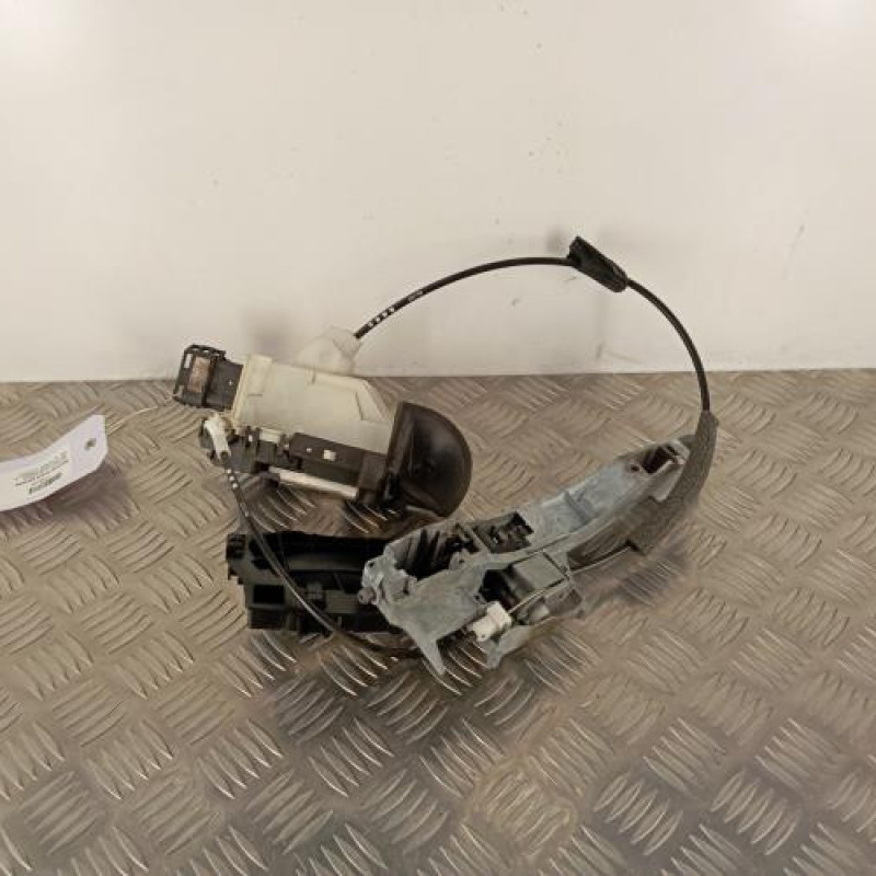 Serrure avant gauche PEUGEOT 308 1 SW Serrure avant gauche PEUGEOT 308 1 SW