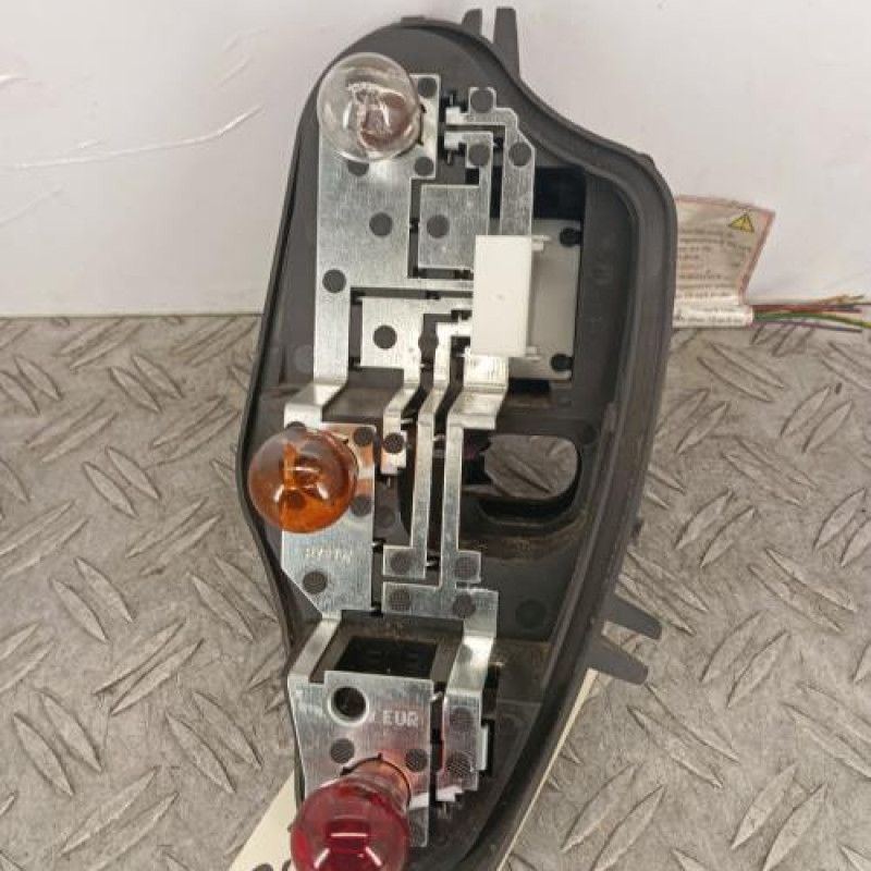 Platine feu arriere gauche CITROEN C3 2 Platine feu arriere gauche CITROEN C3 2