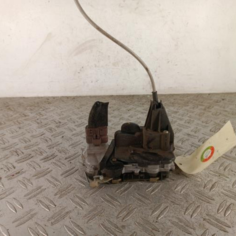 Serrure avant droit PEUGEOT 307 Serrure avant droit PEUGEOT 307