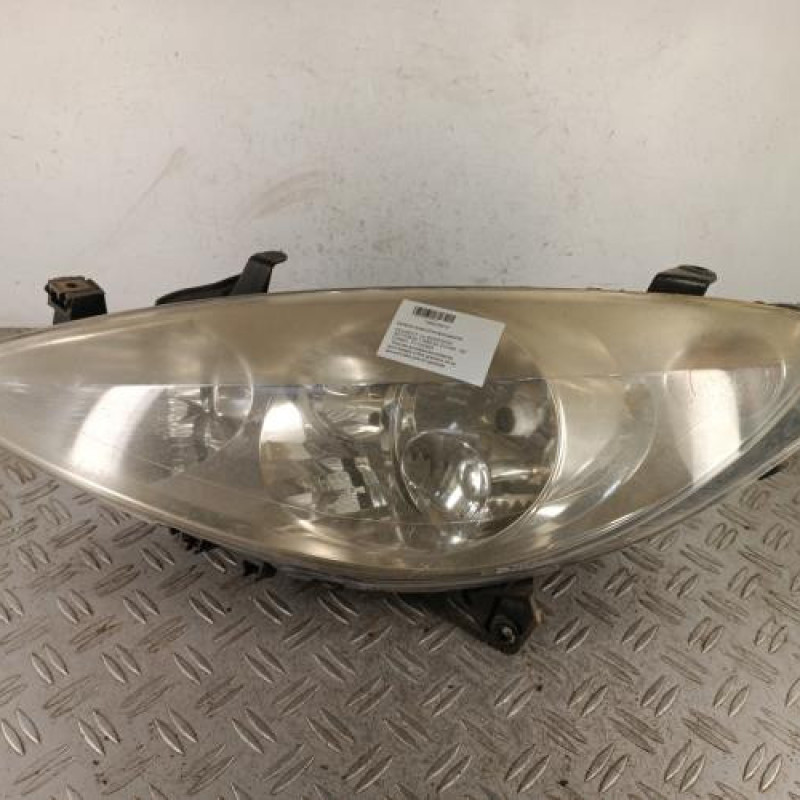Optique avant principal gauche (feux)(phare) PEUGEOT 307