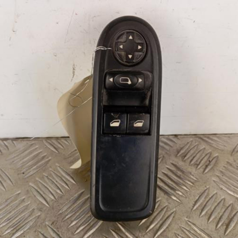 Interrupteur de leve vitre avant gauche PEUGEOT 308 1