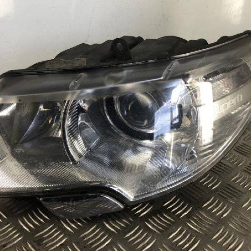 Optique avant principal gauche (feux)(phare) SKODA SUPERB 2