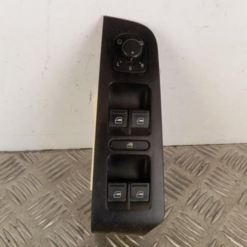 Interrupteur de leve vitre avant gauche SKODA SUPERB 2