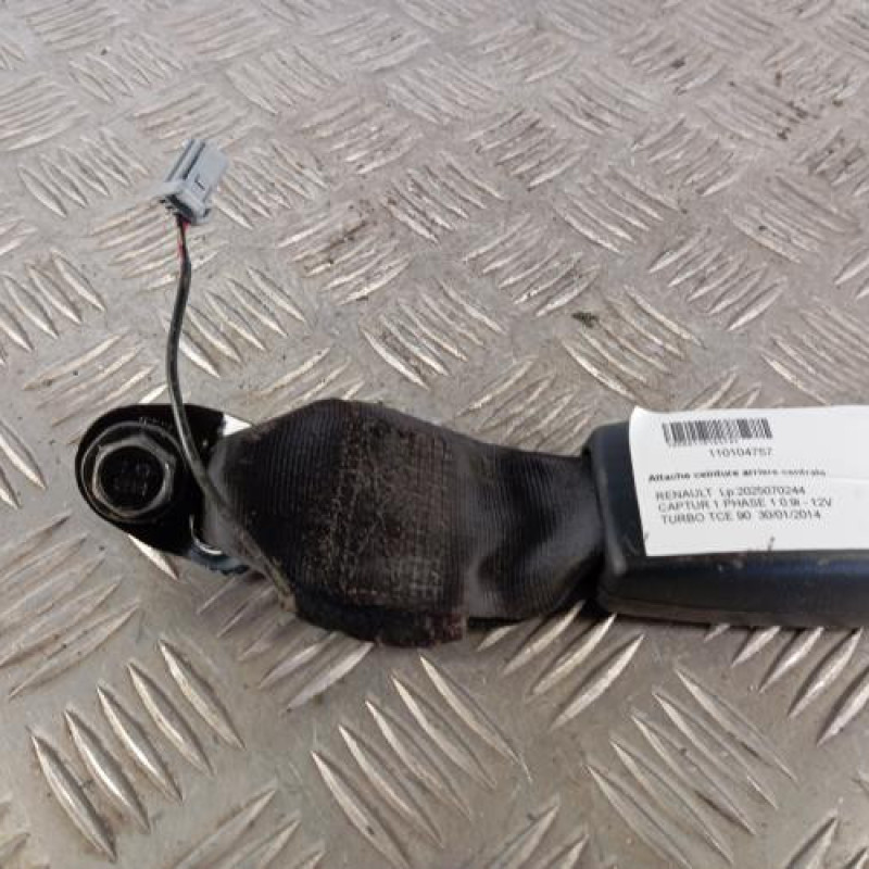 Attache ceinture arriere centrale RENAULT CAPTUR 1