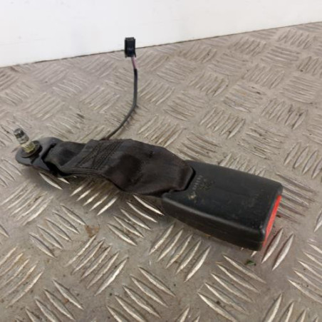 Attache ceinture arriere droit RENAULT CAPTUR 1