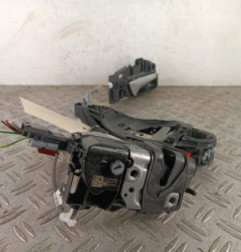 Serrure arriere droit PEUGEOT 208 2