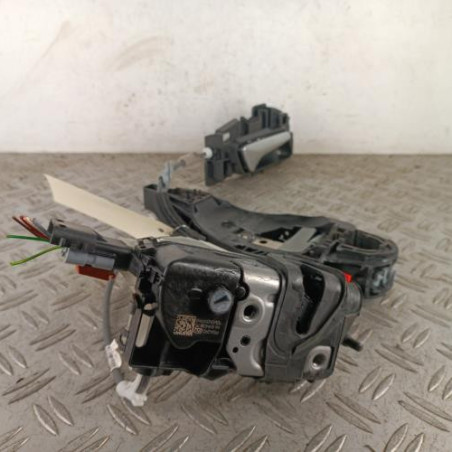 Serrure arriere droit PEUGEOT 208 2