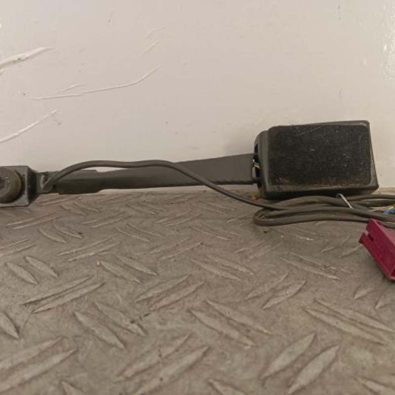 Attache ceinture avant gauche FORD C-MAX 2