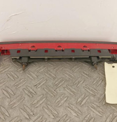 Feu arriere stop central PEUGEOT 5008 1
