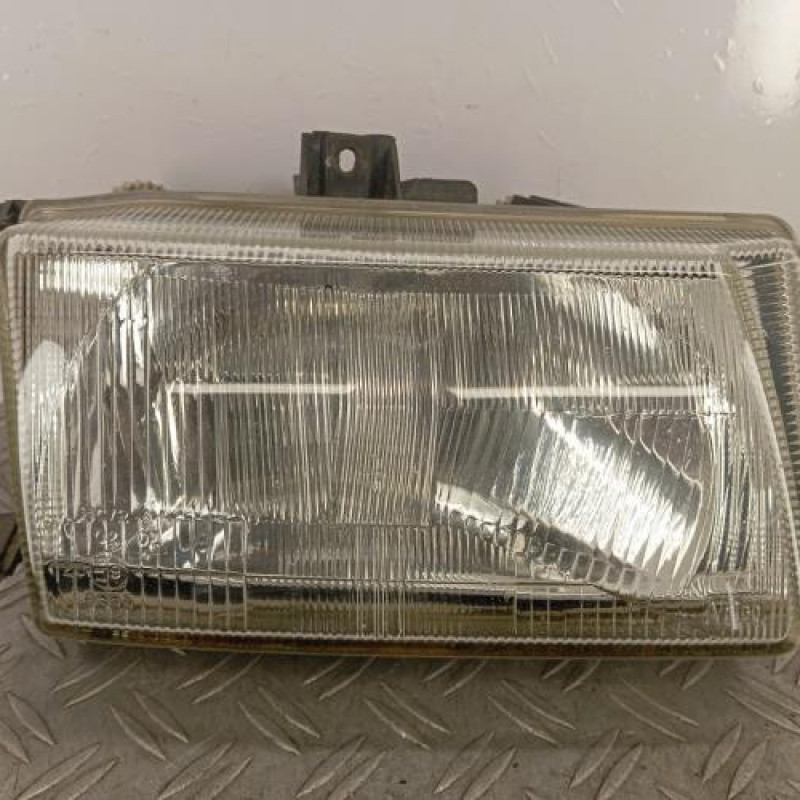 Optique avant principal droit (feux)(phare) VOLKSWAGEN POLO 3