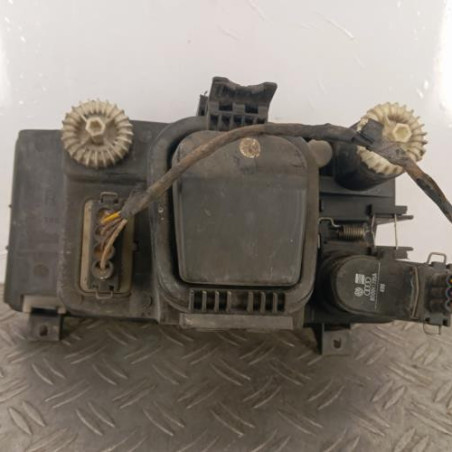 Optique avant principal droit (feux)(phare) VOLKSWAGEN POLO 3
