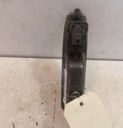 Interrupteur de leve vitre arriere droit RENAULT CLIO 5