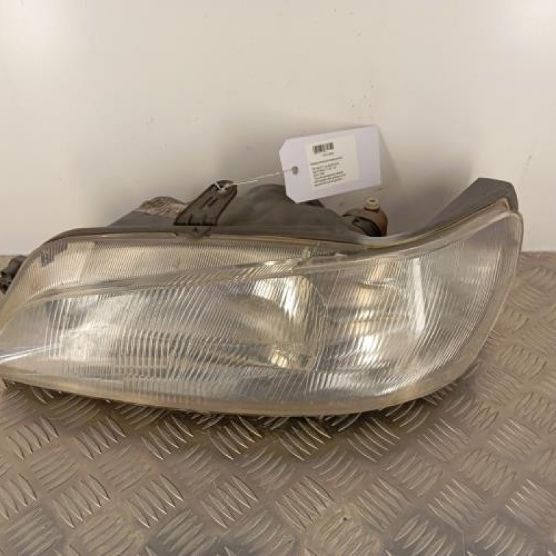 Optique avant principal gauche (feux)(phare) PEUGEOT 306