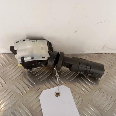 Commodo phare NISSAN QASHQAI 1