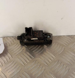 Interrupteur de leve vitre arriere droit NISSAN QASHQAI 1