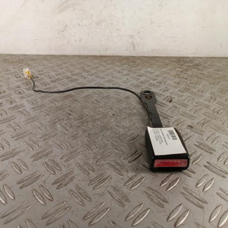 Attache ceinture avant gauche PEUGEOT 307
