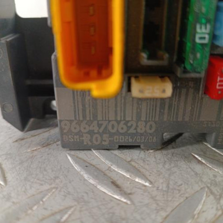 Boitier servitude moteur (BSM) PEUGEOT 308 1